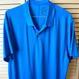 Men’s Nike golf shirt. XXL. Royal blue. Very good condition.